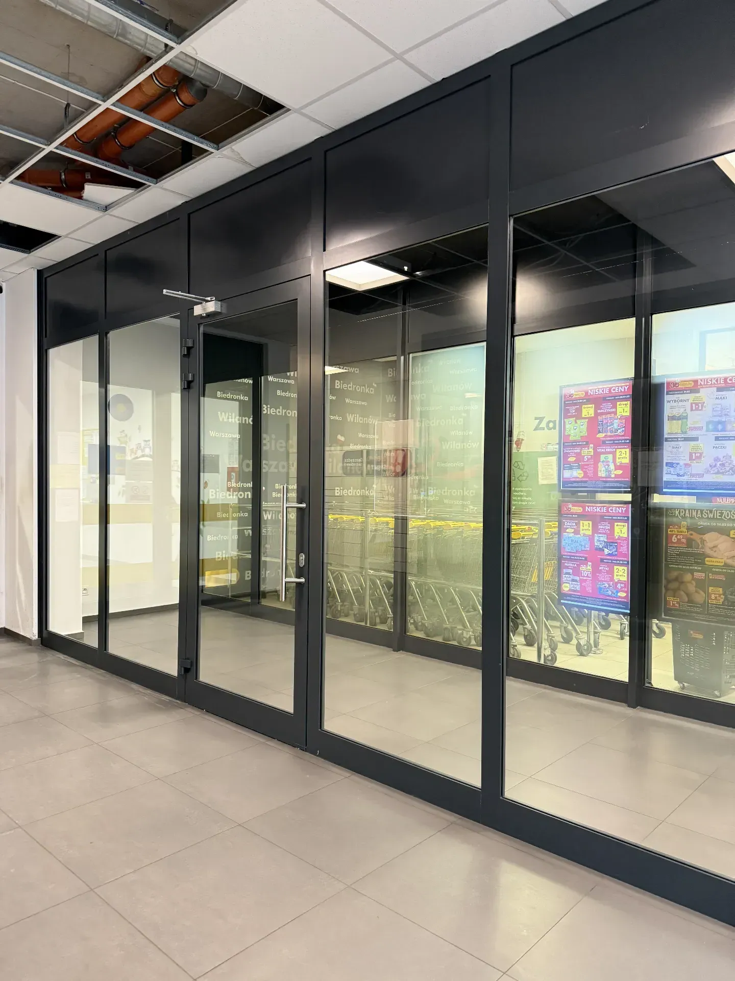 Do wynajęcia lokal usługowy. 2