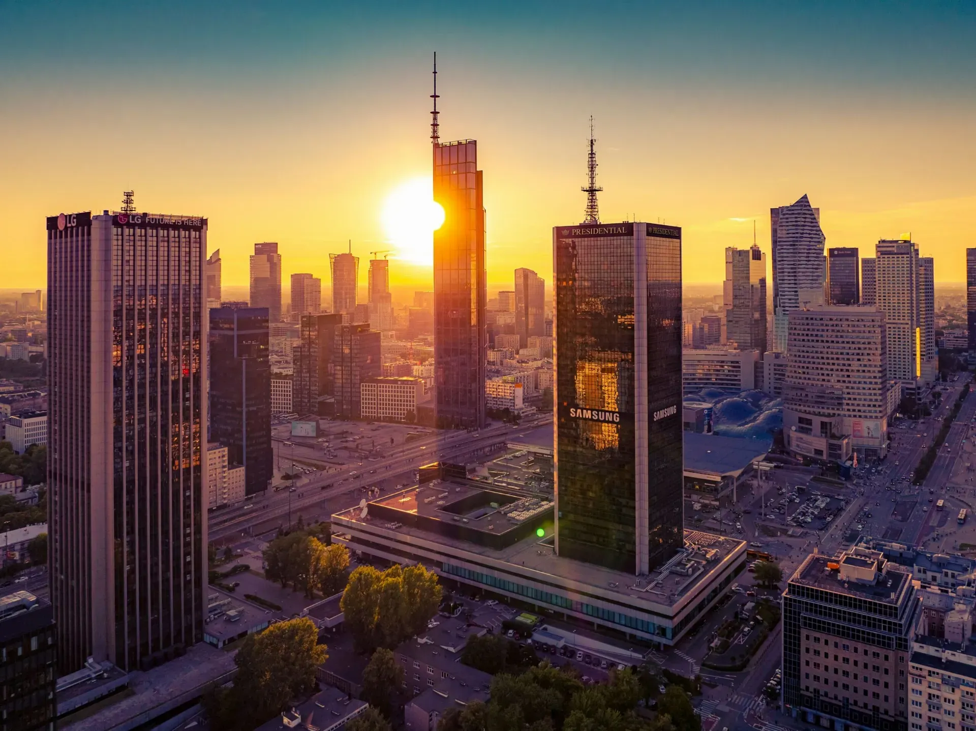 Biuro 240 m2 w samym sercu Warszawy! 4