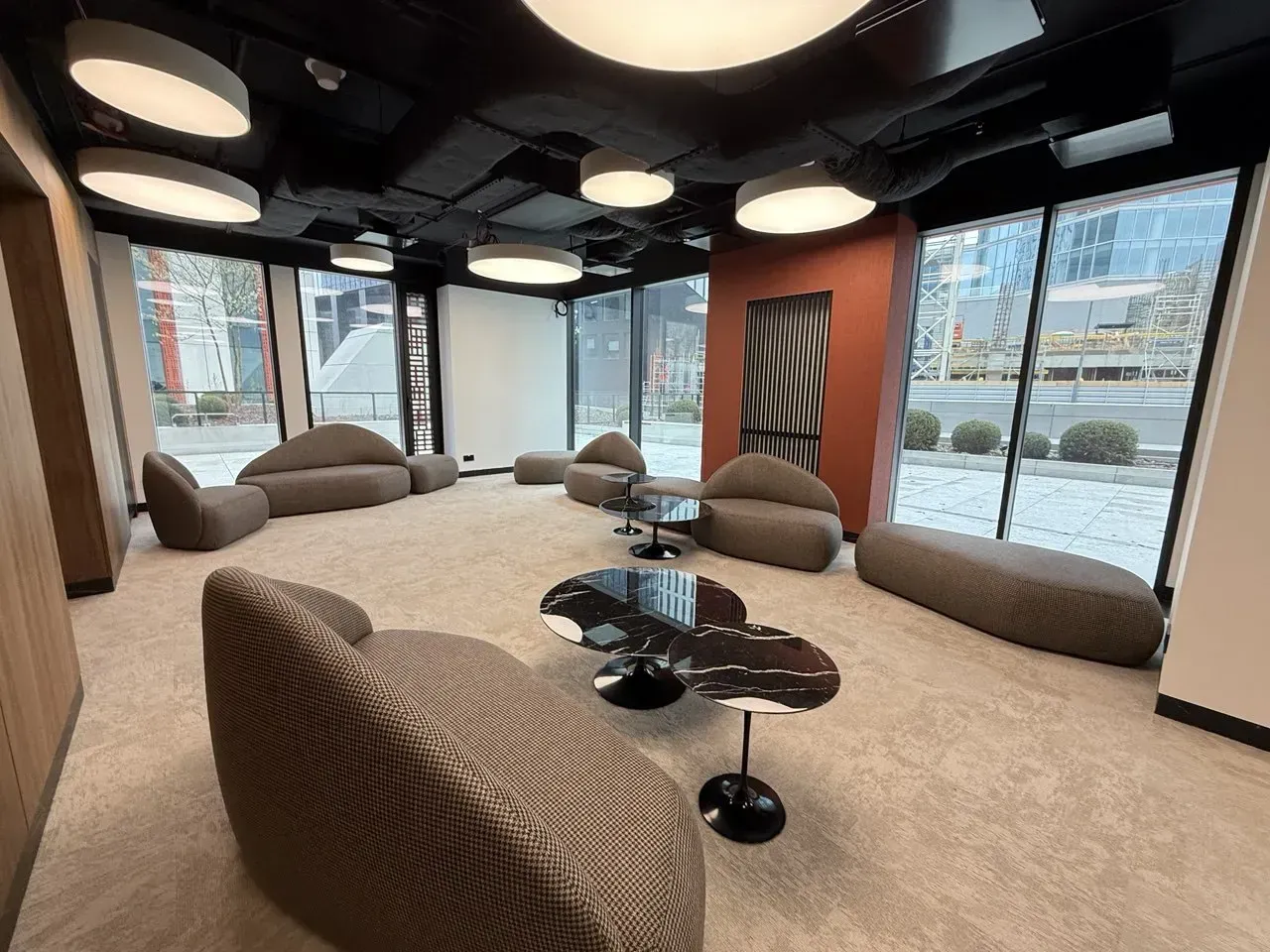 Apartamenty w kompleksie Towarowa Towers. 14