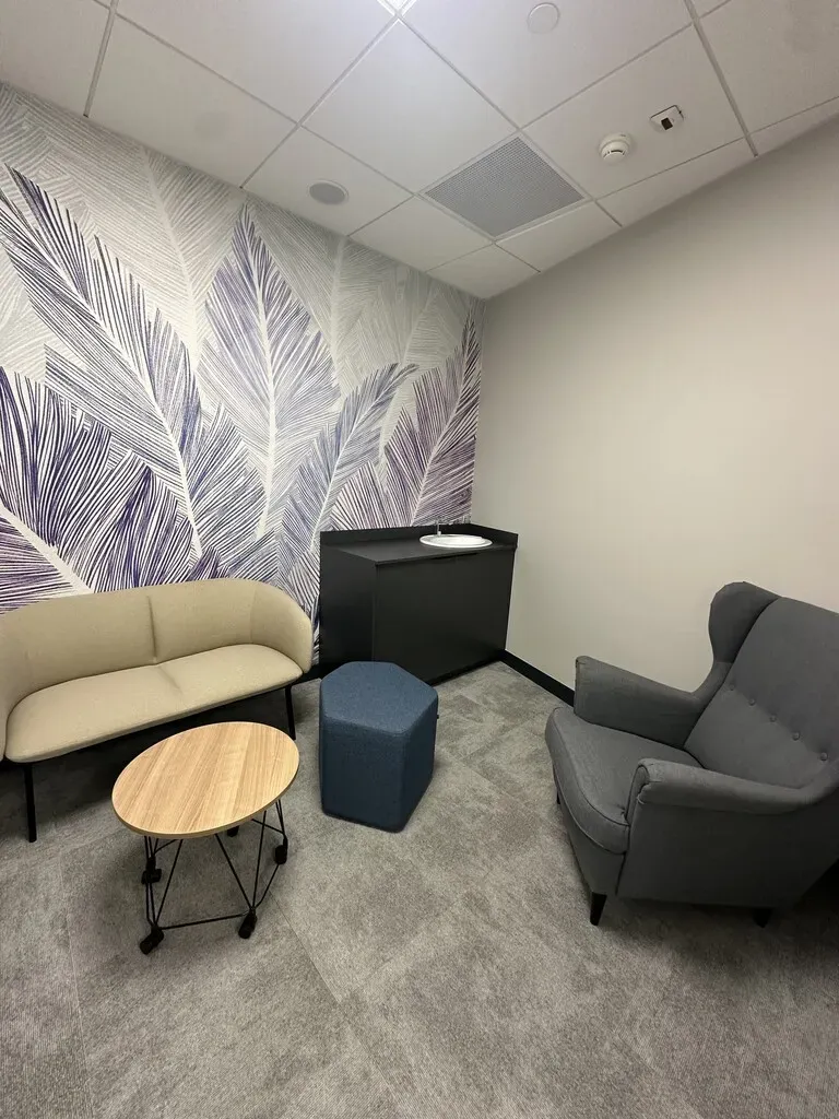 Wykończone biuro z meblami, Warszawa. 17