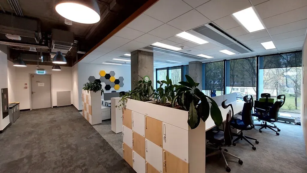 Umeblowane biuro Warszawa, Czyste. 11