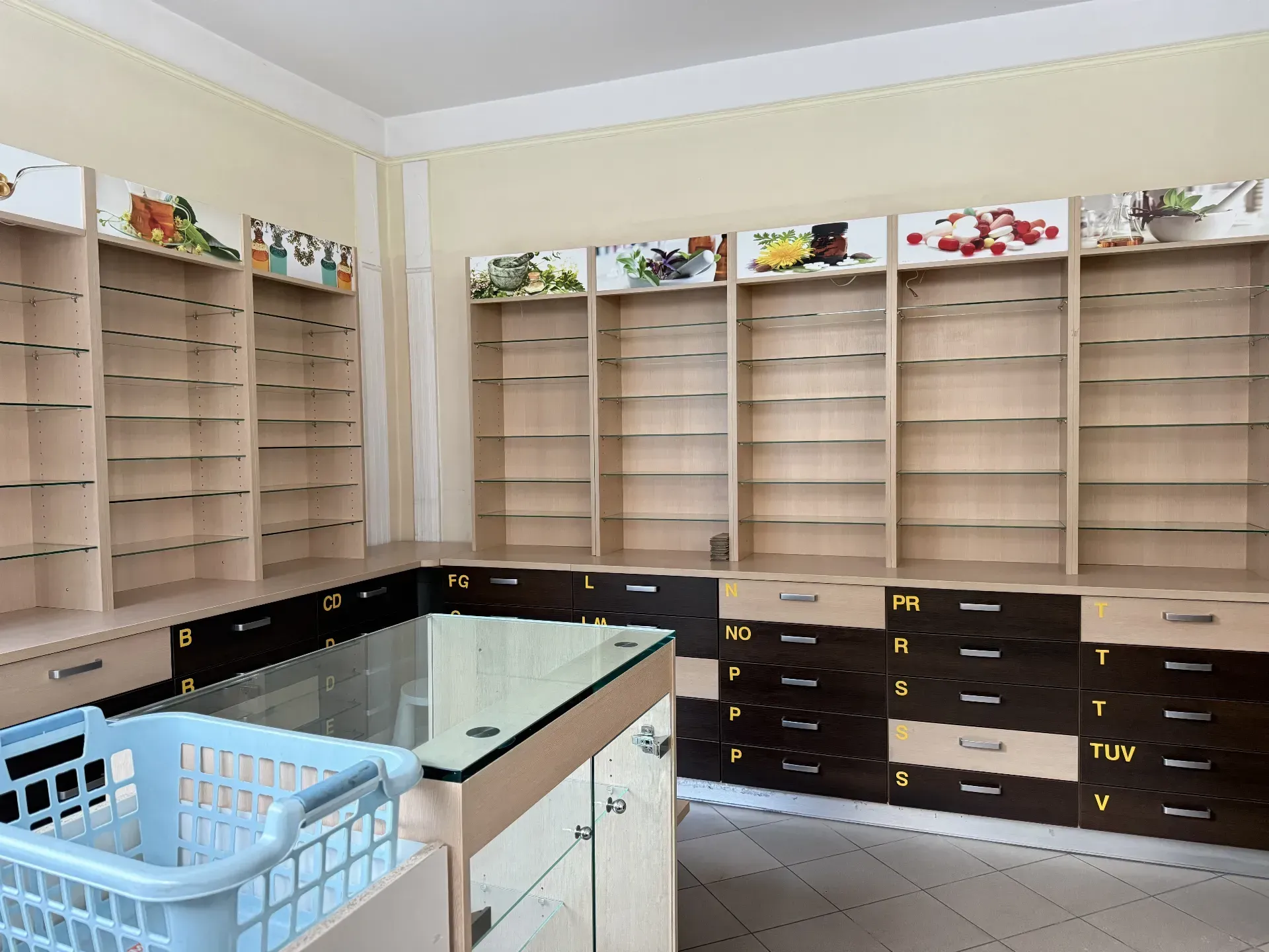 Na sprzedaż lokal w Rembertkach, Warszawa. 4