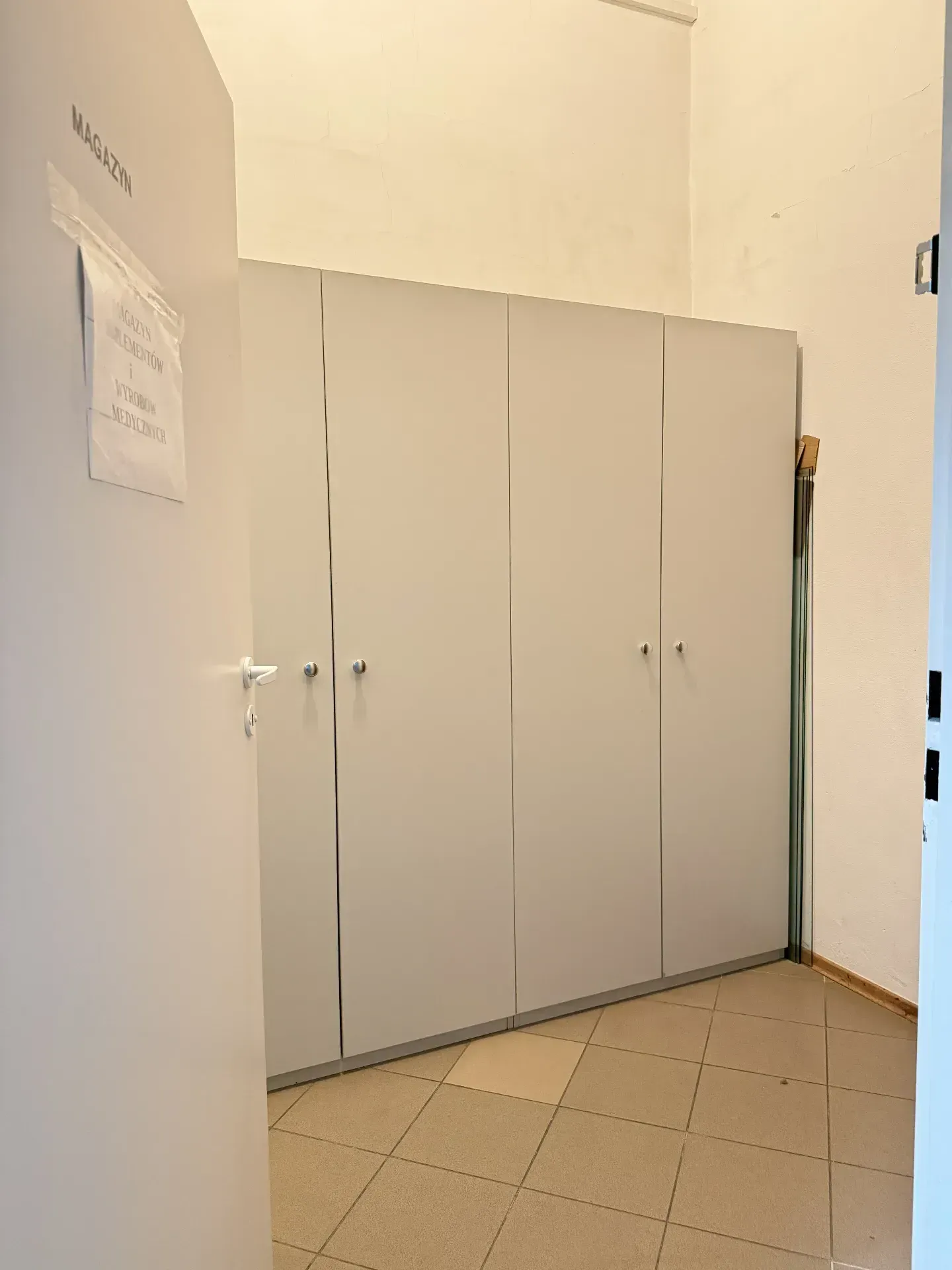 Na sprzedaż lokal w Rembertkach, Warszawa. 10