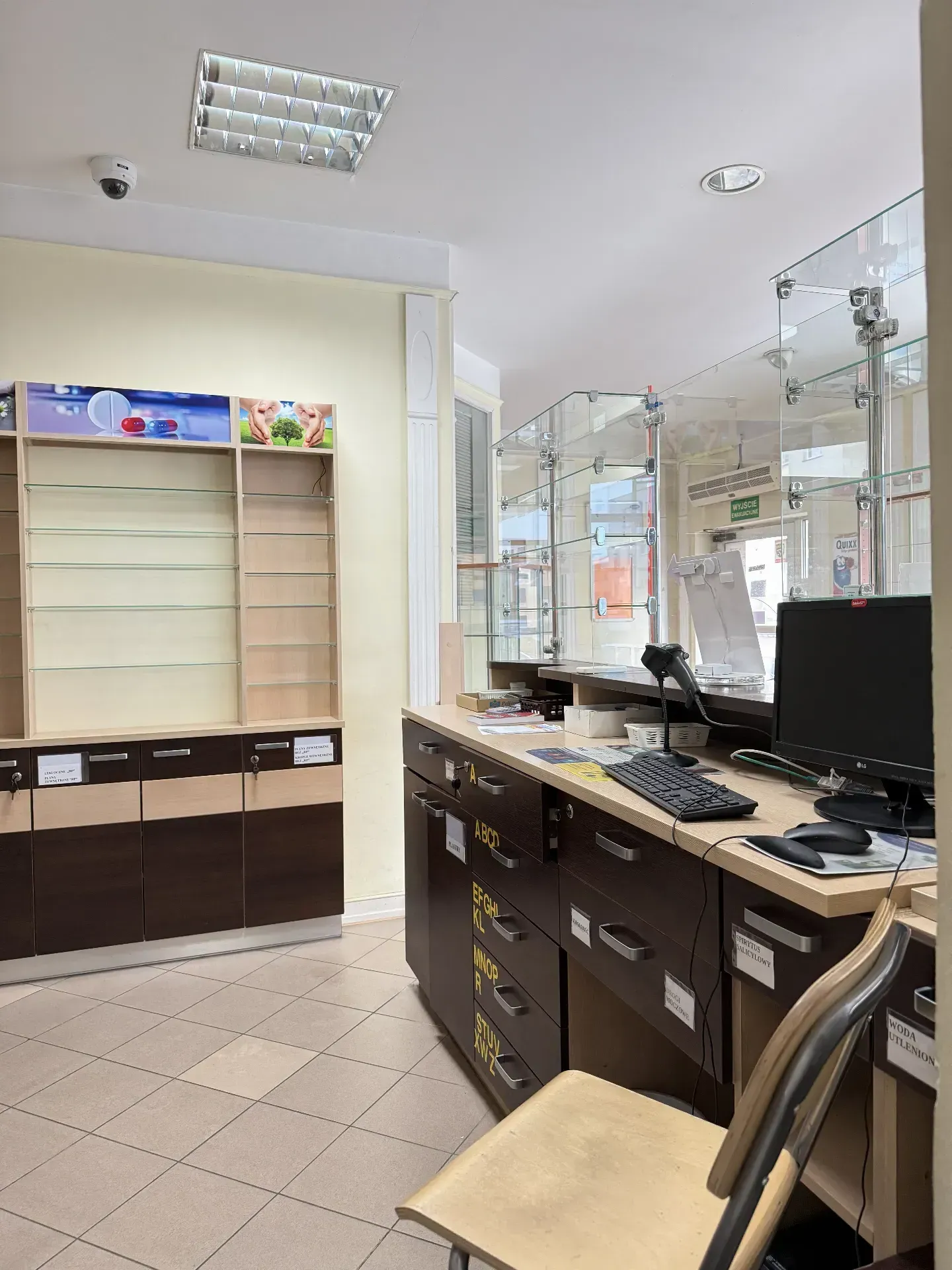 Na sprzedaż lokal w Rembertkach, Warszawa. 14