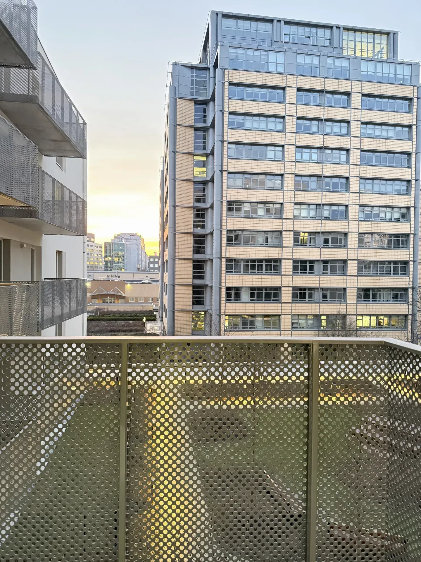 Na wynajem mieszkanie w Modern Mokotów. 19